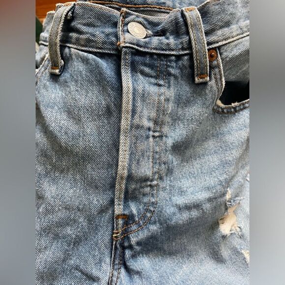 Levi's 501 High Waisted Denim Shorts Size 26 Button Fly 100% Cotton Distressed - Picture 8 of 10